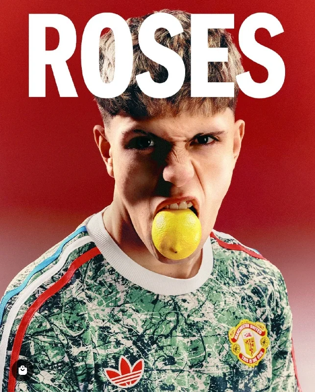 Manchester United 24 roses. Used